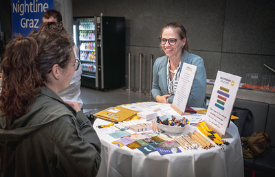 Eva Herzog bei der Praktikums- und Freiwilligenmesse in Graz.
